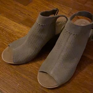 TOMS Taupe Suede Women's Grenda Wedged Sandals